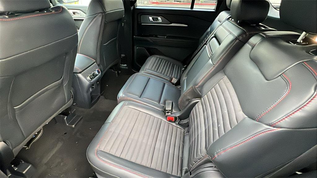 new 2025 Ford Explorer car, priced at $45,110