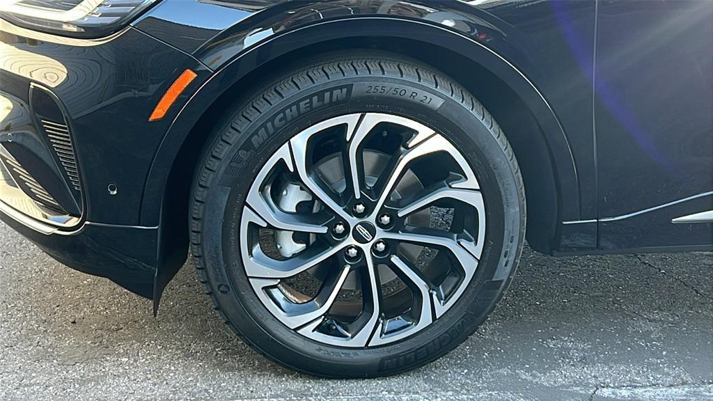 used 2024 Lincoln Nautilus car, priced at $47,775