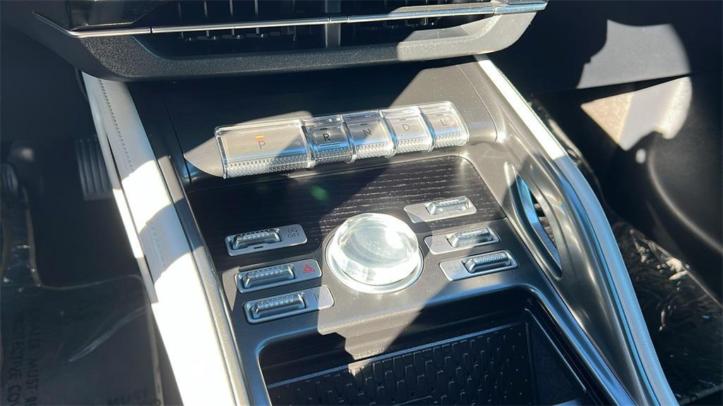 used 2024 Lincoln Nautilus car, priced at $47,775