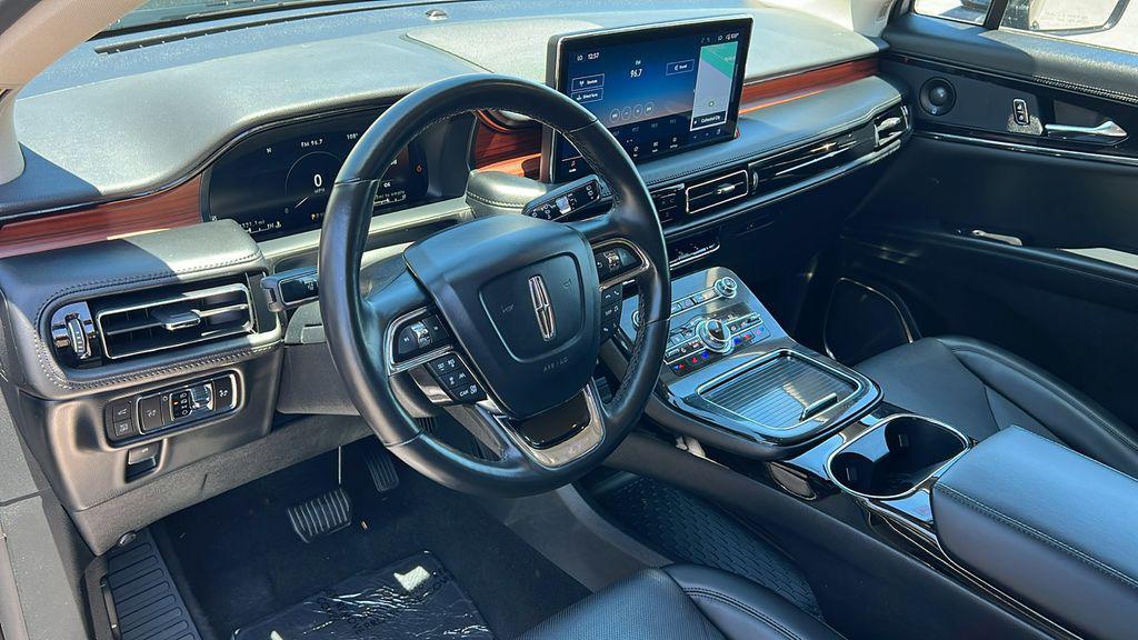 used 2023 Lincoln Nautilus car, priced at $40,995