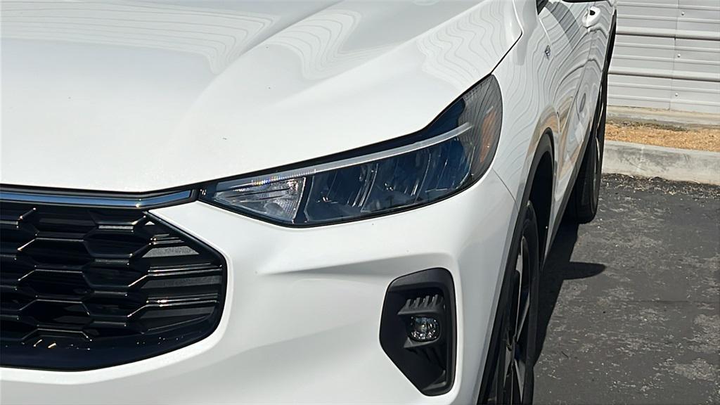 new 2025 Ford Escape car, priced at $32,055