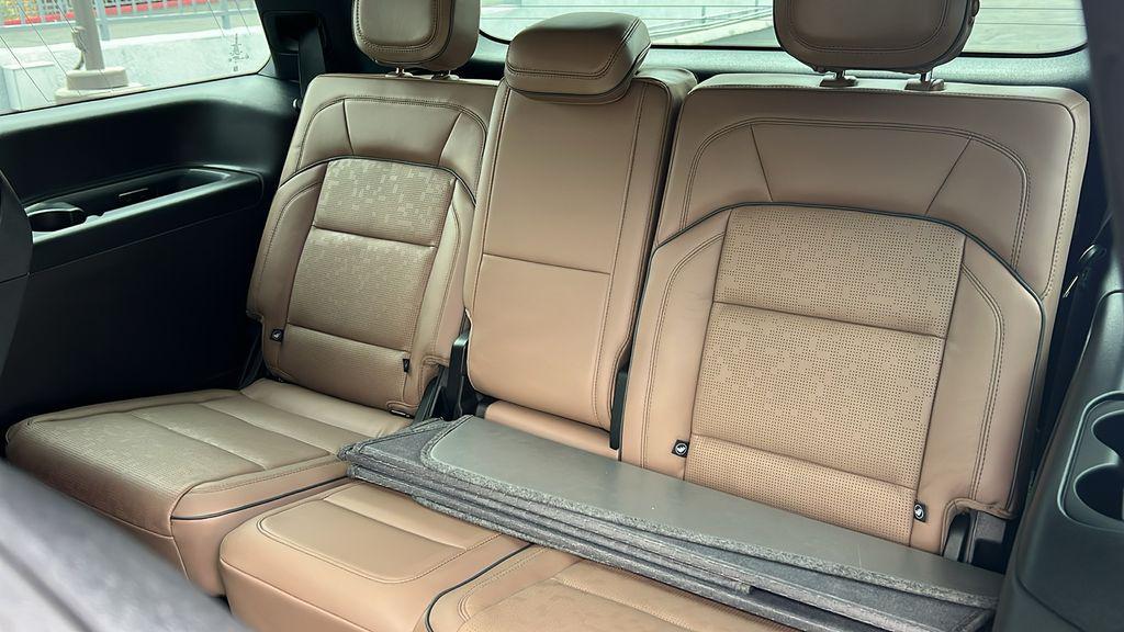 used 2025 Lincoln Navigator car, priced at $107,995
