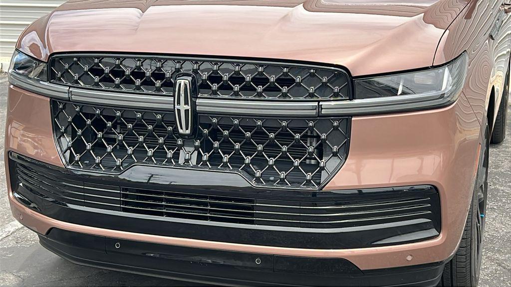 used 2025 Lincoln Navigator car, priced at $107,995