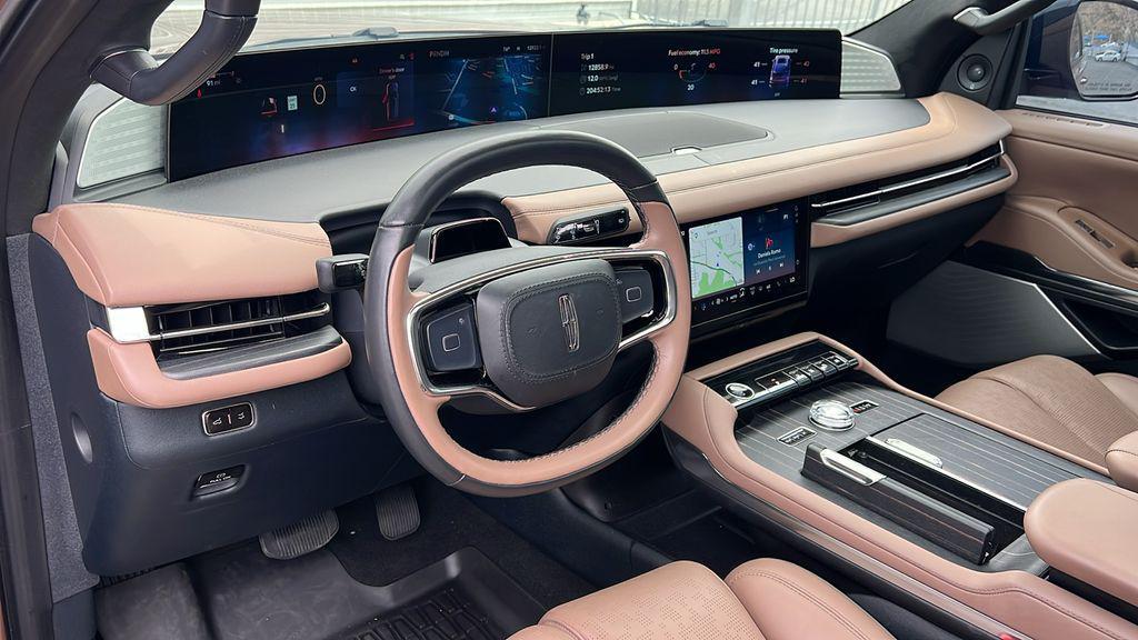 used 2025 Lincoln Navigator car, priced at $107,995