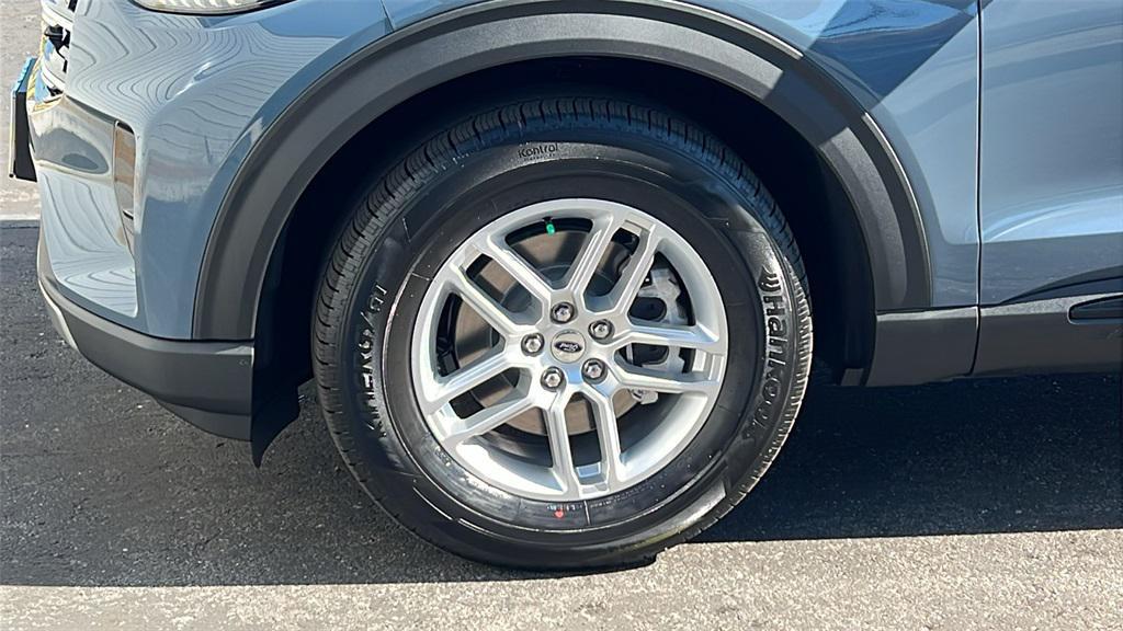 new 2026 Ford Explorer car, priced at $43,820