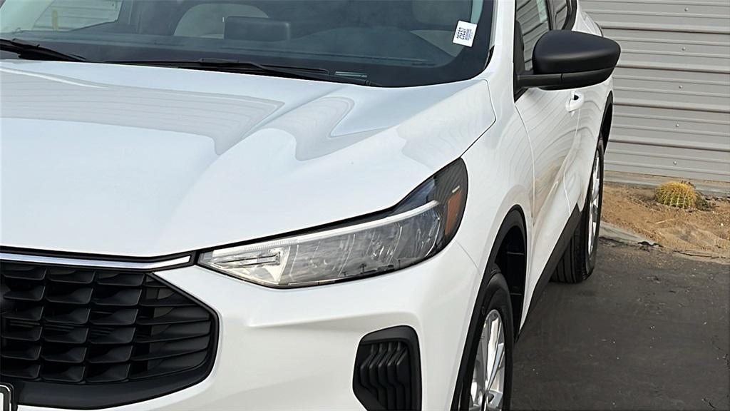 new 2025 Ford Escape car, priced at $24,990