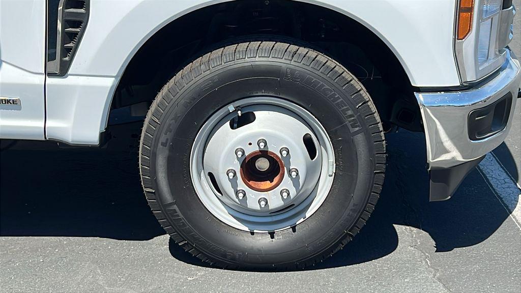 new 2024 Ford F-350 car, priced at $83,063