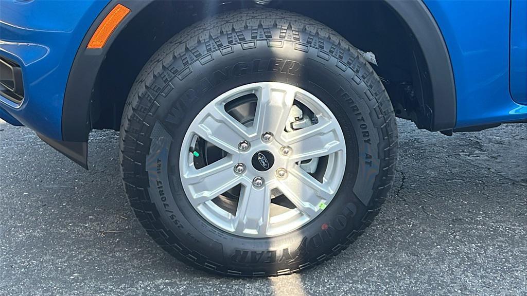 new 2025 Ford Ranger car, priced at $31,820