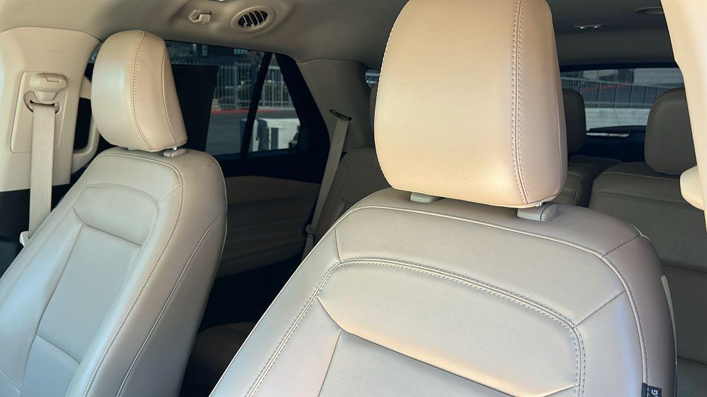 used 2023 Ford Explorer car, priced at $29,124