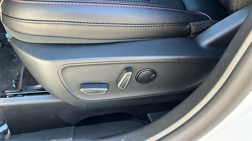 new 2025 Ford Escape car, priced at $30,680