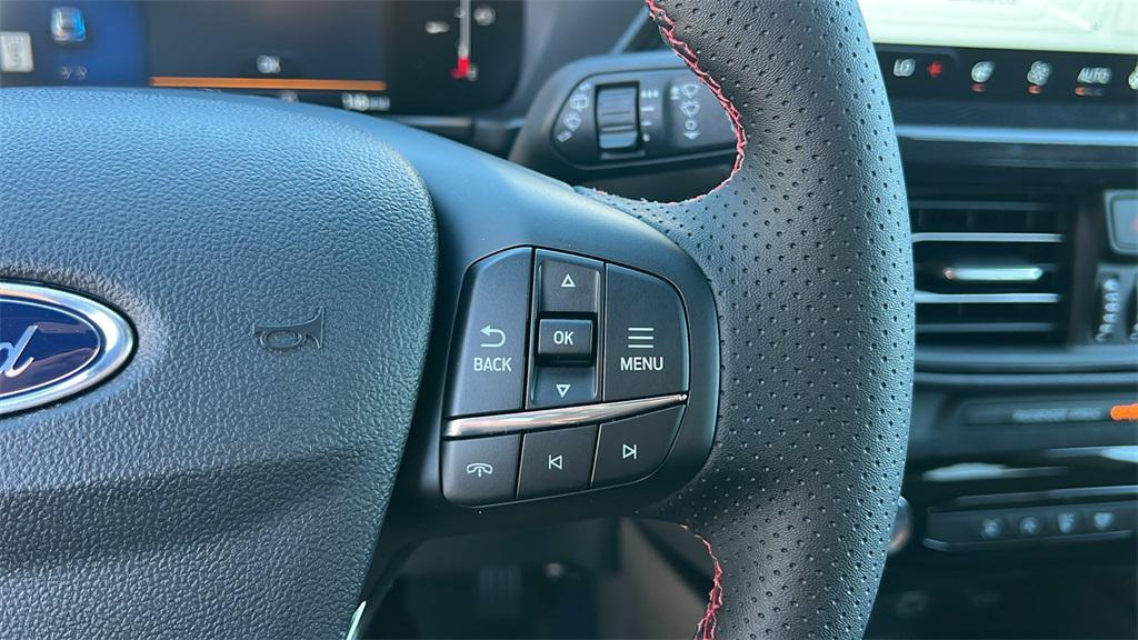 new 2025 Ford Escape car, priced at $30,680