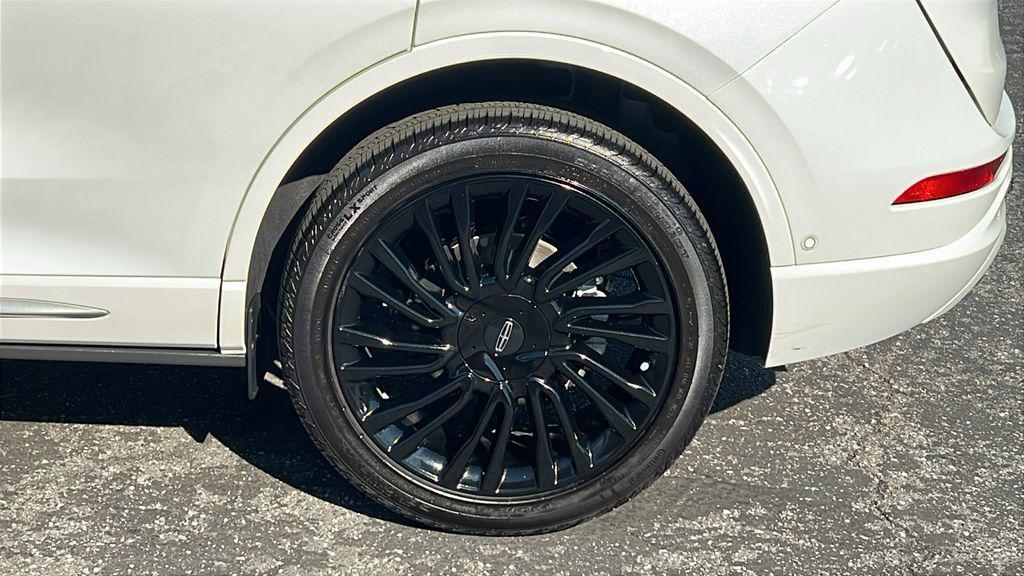 used 2022 Lincoln Corsair car, priced at $36,124