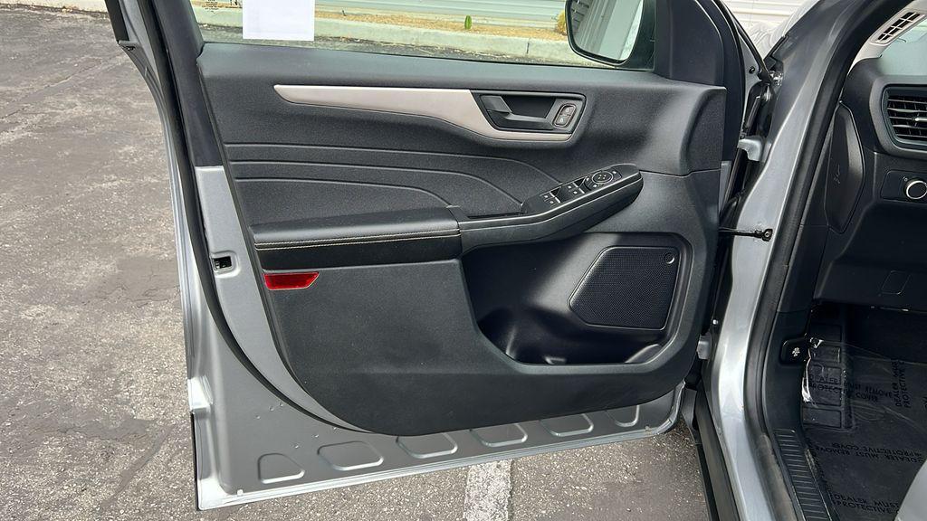 used 2022 Ford Escape car, priced at $25,124