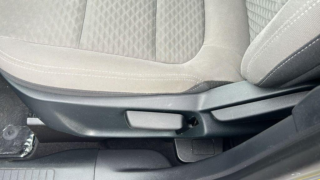 used 2022 Ford Escape car, priced at $25,124