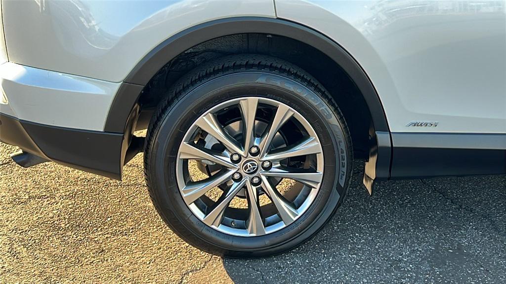 used 2017 Toyota RAV4 Hybrid car, priced at $22,924