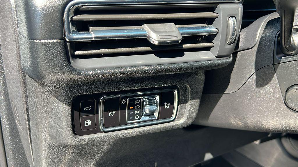 used 2025 Lincoln Corsair car, priced at $56,124