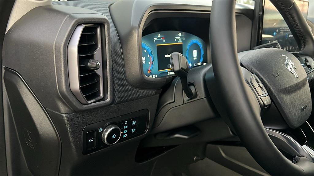 new 2025 Ford Bronco Sport car, priced at $37,985