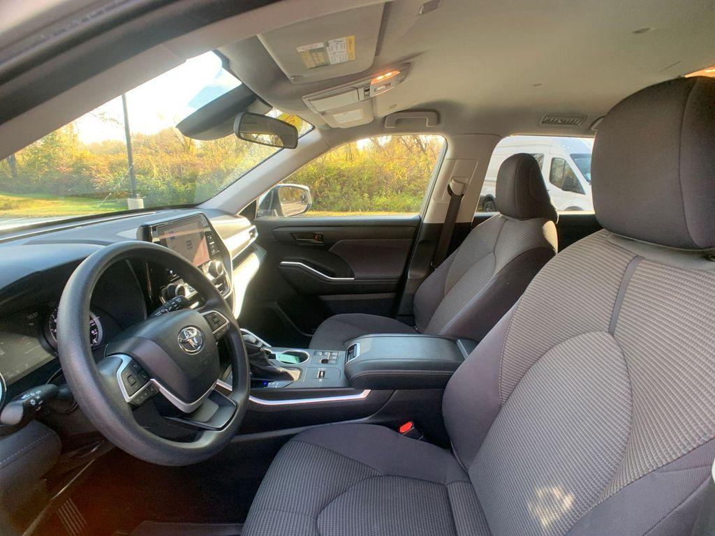 used 2023 Toyota Highlander car, priced at $30,898