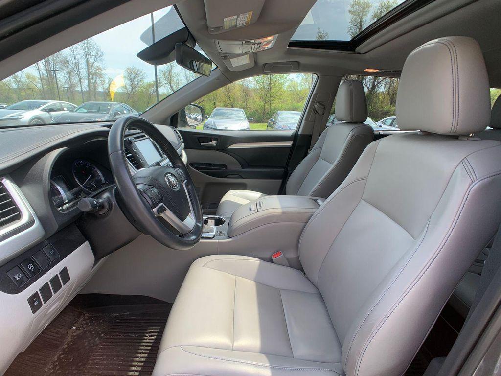 used 2019 Toyota Highlander car, priced at $25,998