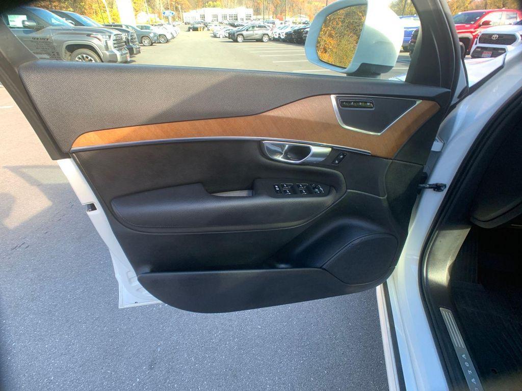 used 2021 Volvo XC90 car, priced at $29,898