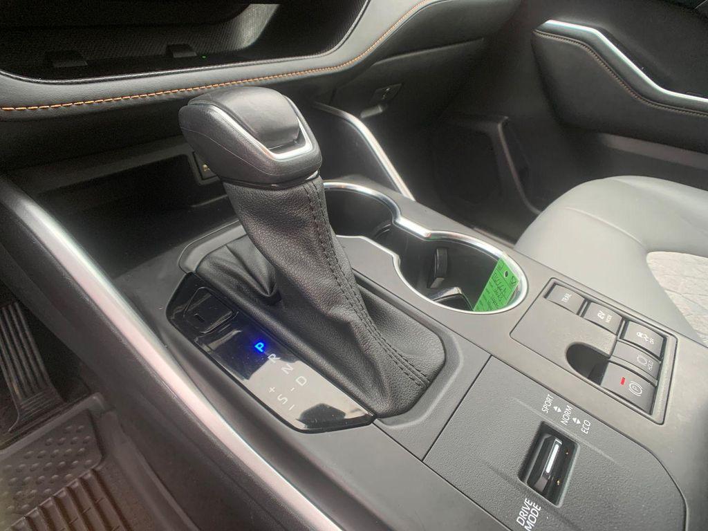 used 2023 Toyota Highlander Hybrid car, priced at $39,998