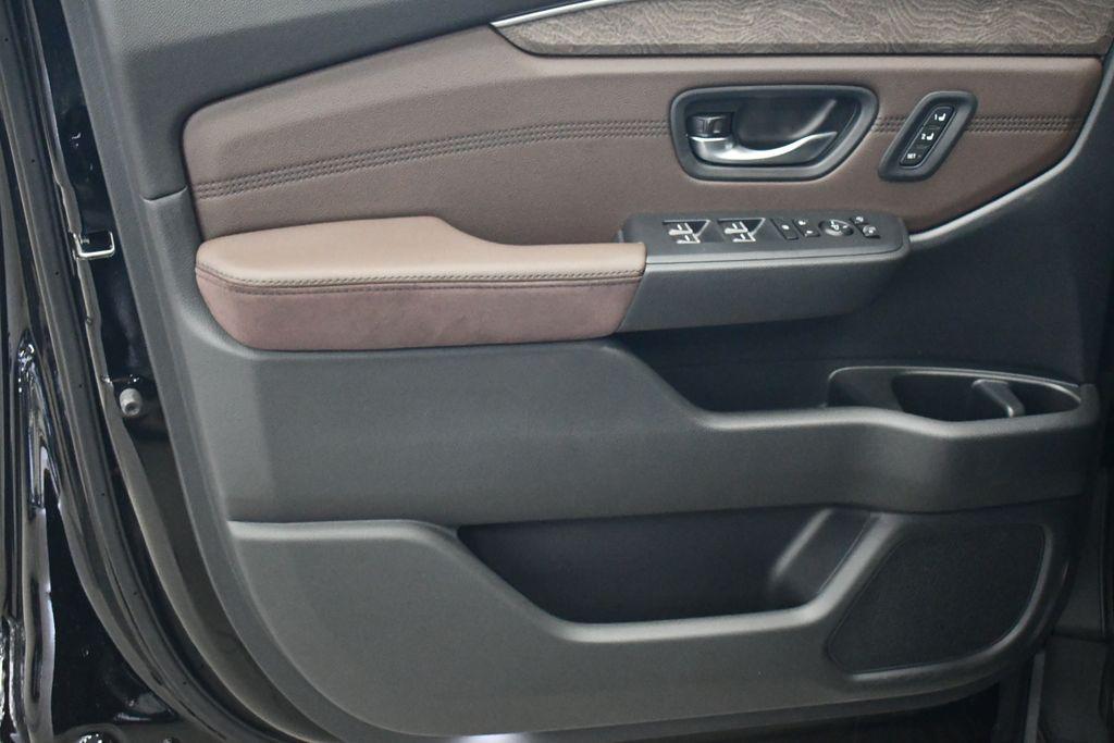 new 2026 Honda Pilot car, priced at $51,040