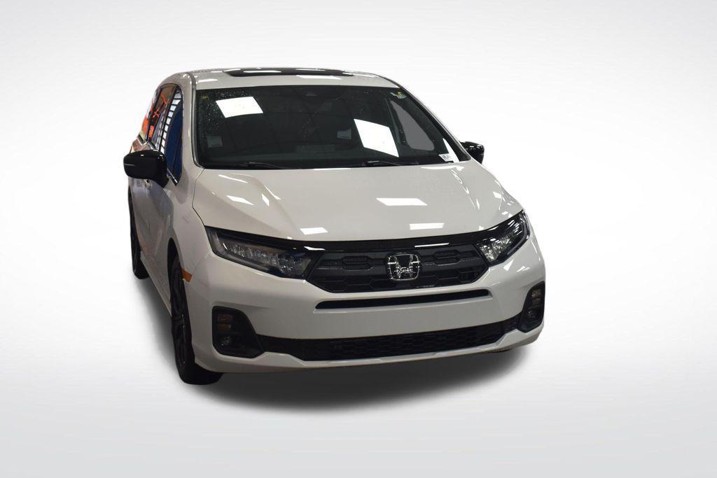 new 2026 Honda Odyssey car, priced at $43,295