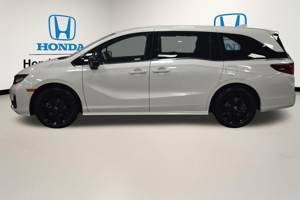 new 2026 Honda Odyssey car, priced at $43,295