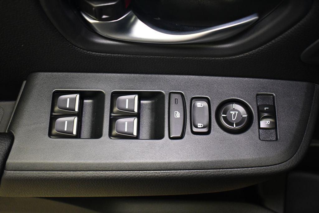 new 2026 Honda Pilot car, priced at $45,590