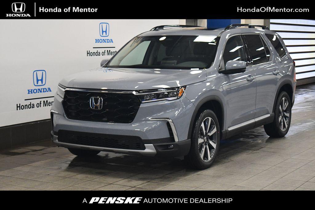 new 2025 Honda Pilot car, priced at $47,995