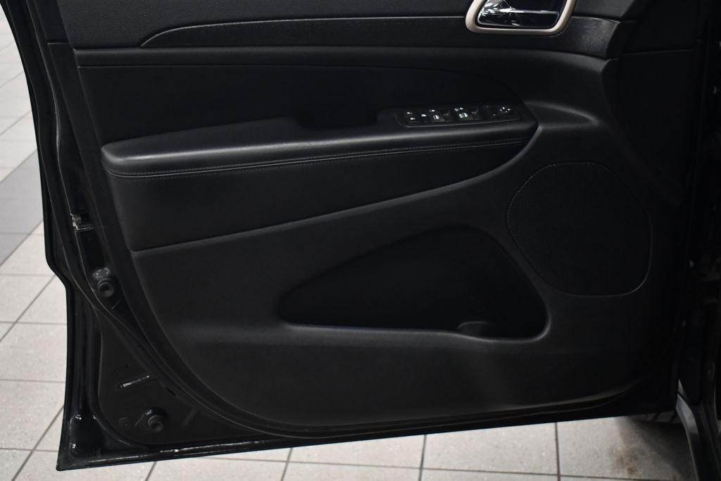 used 2016 Jeep Grand Cherokee car, priced at $12,950