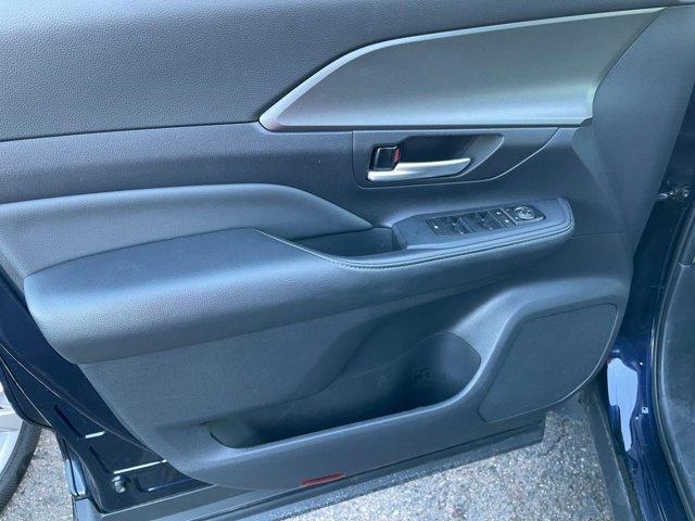 used 2025 Toyota Grand Highlander car, priced at $40,393