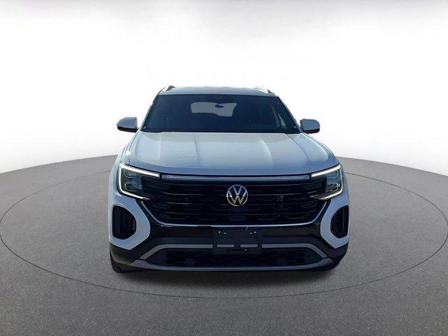 used 2025 Volkswagen Atlas Cross Sport car, priced at $27,588