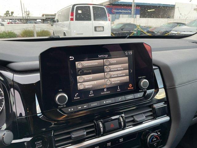 used 2025 Nissan Pathfinder car, priced at $27,897