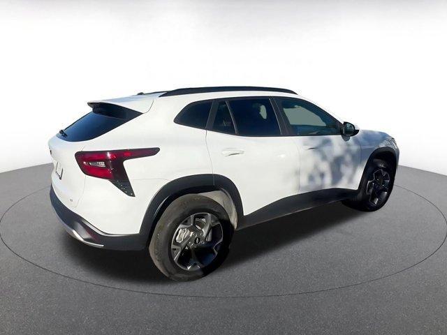 used 2025 Chevrolet Trax car, priced at $18,809