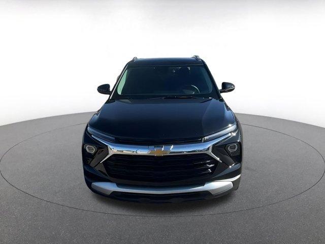 used 2025 Chevrolet TrailBlazer car, priced at $19,597