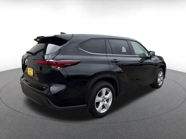 used 2025 Toyota Highlander car, priced at $36,798