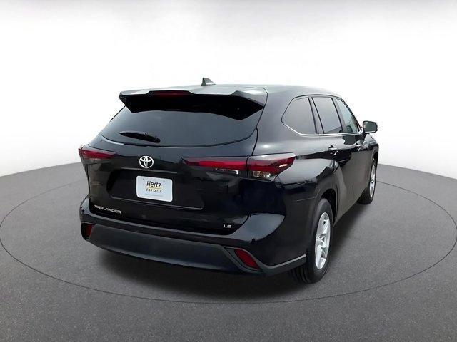 used 2025 Toyota Highlander car, priced at $34,513