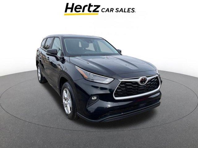 used 2025 Toyota Highlander car, priced at $34,513