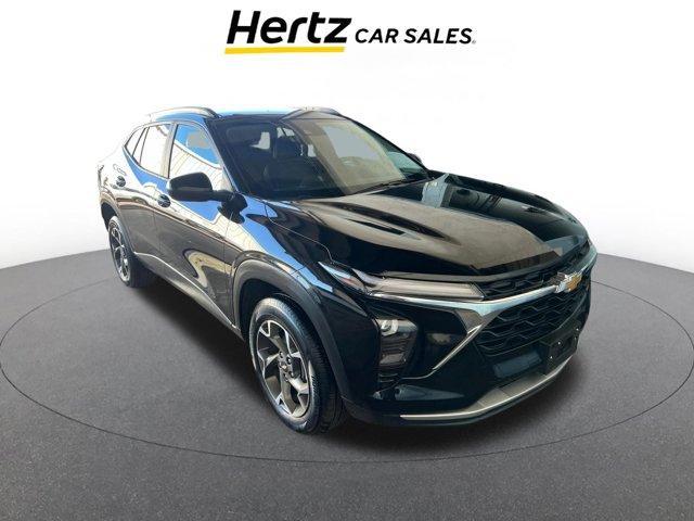 used 2025 Chevrolet Trax car, priced at $21,174