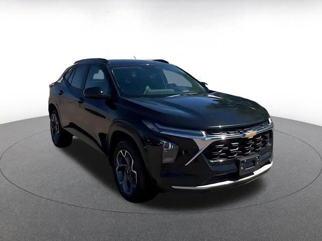 used 2025 Chevrolet Trax car, priced at $19,439