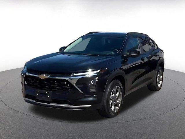 used 2025 Chevrolet Trax car, priced at $19,439