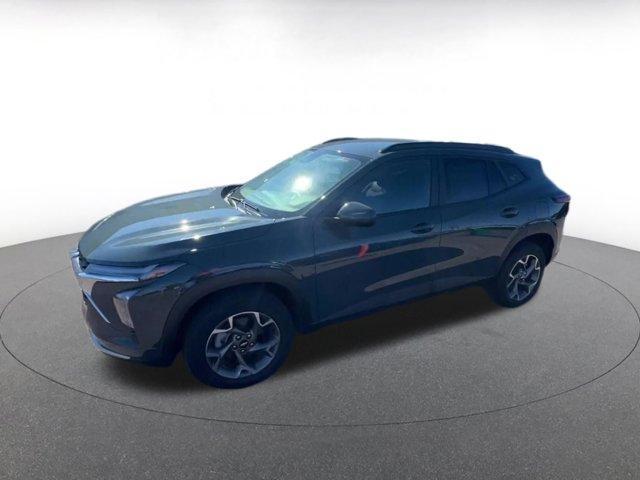 used 2025 Chevrolet Trax car, priced at $19,026