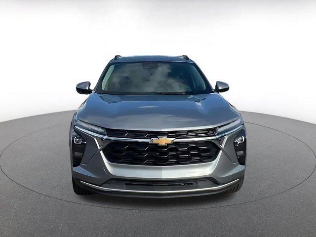 used 2025 Chevrolet Trax car, priced at $19,899
