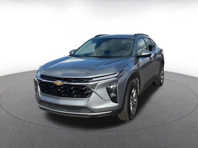 used 2025 Chevrolet Trax car, priced at $19,899
