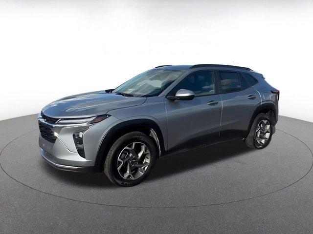 used 2025 Chevrolet Trax car, priced at $19,899