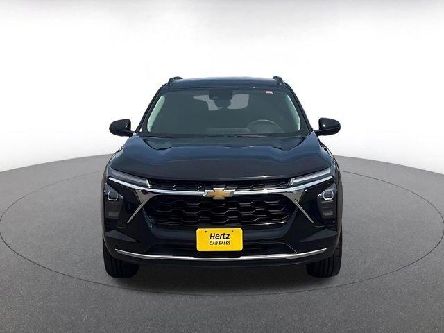 used 2025 Chevrolet Trax car, priced at $19,101