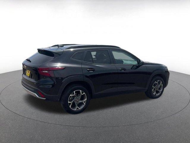 used 2025 Chevrolet Trax car, priced at $19,101