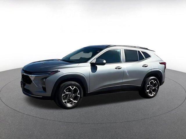used 2025 Chevrolet Trax car, priced at $19,276