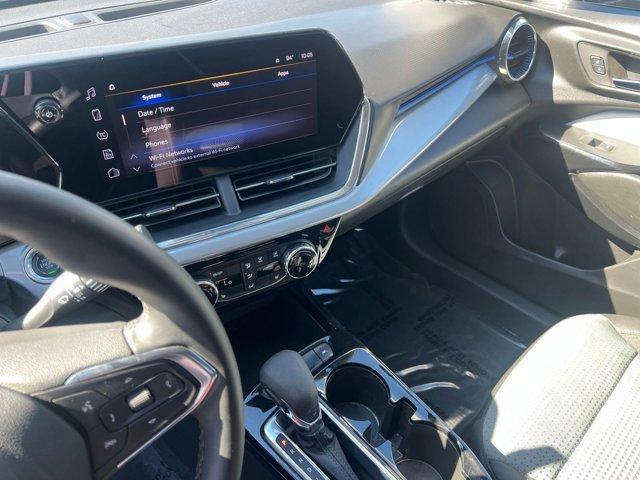 used 2025 Chevrolet Trax car, priced at $19,276